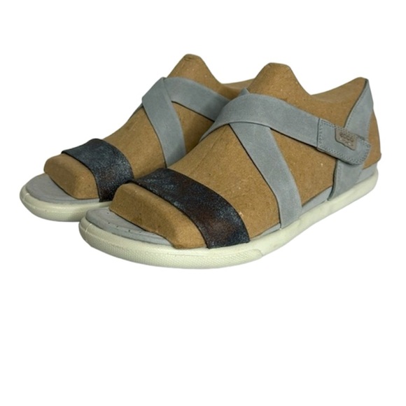 ECCO Strappy Grey Damara Sandal NEW Size 11/11.5 US - Picture 2 of 11